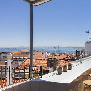 Chiado Rooftop Retreat: 19th Century Charm With River Views Apartment